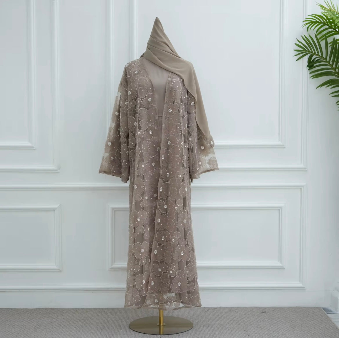 SHUKR EDITION-BEIGE