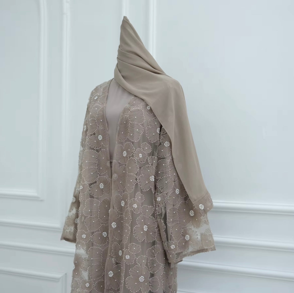 SHUKR EDITION-BEIGE